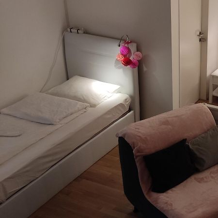 Abai Apartments 1140 Only Www-On-Line-Check-In & Selfservice เวียนนา ภายนอก รูปภาพ