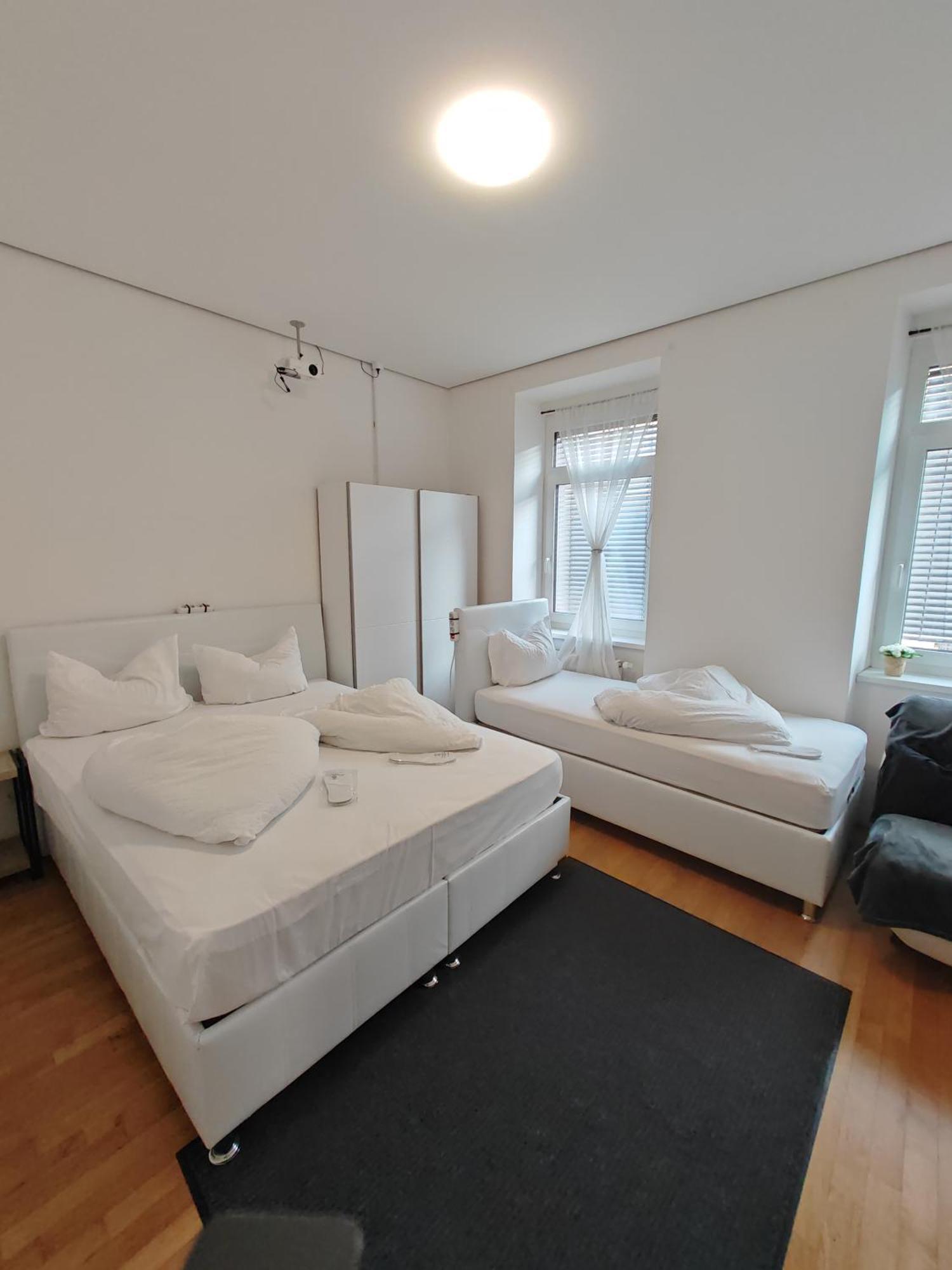 Abai Apartments 1140 Only Www-On-Line-Check-In & Selfservice เวียนนา ภายนอก รูปภาพ