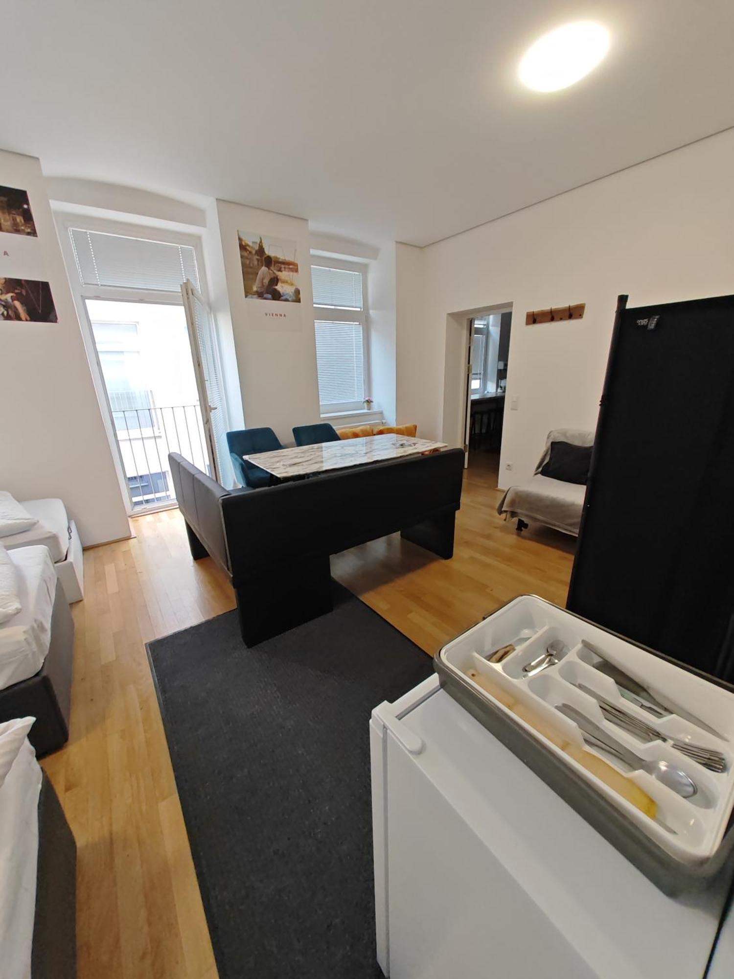 Abai Apartments 1140 Only Www-On-Line-Check-In & Selfservice เวียนนา ภายนอก รูปภาพ